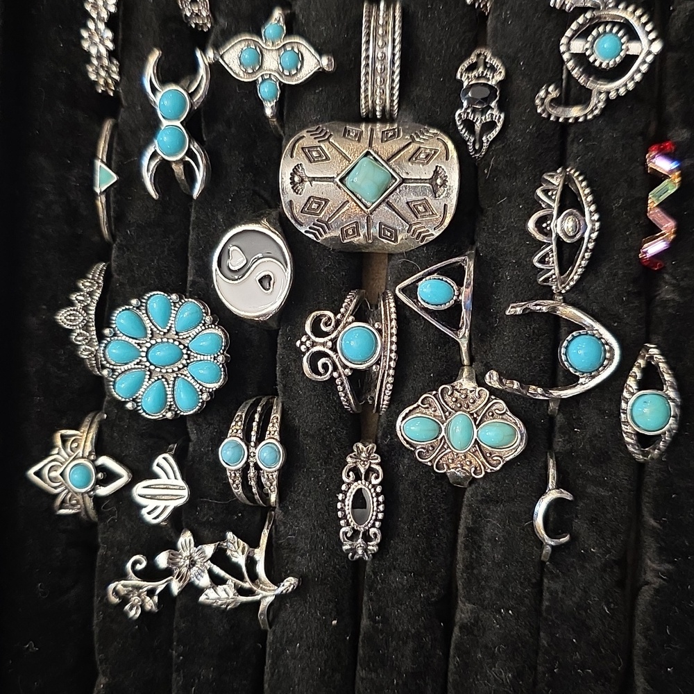 Lot of 30pcs fashion rings - Picture 2 of 3